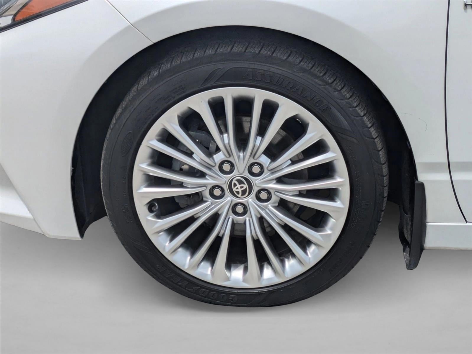 2021 Toyota Avalon Hybrid Limited FWD (Natl)