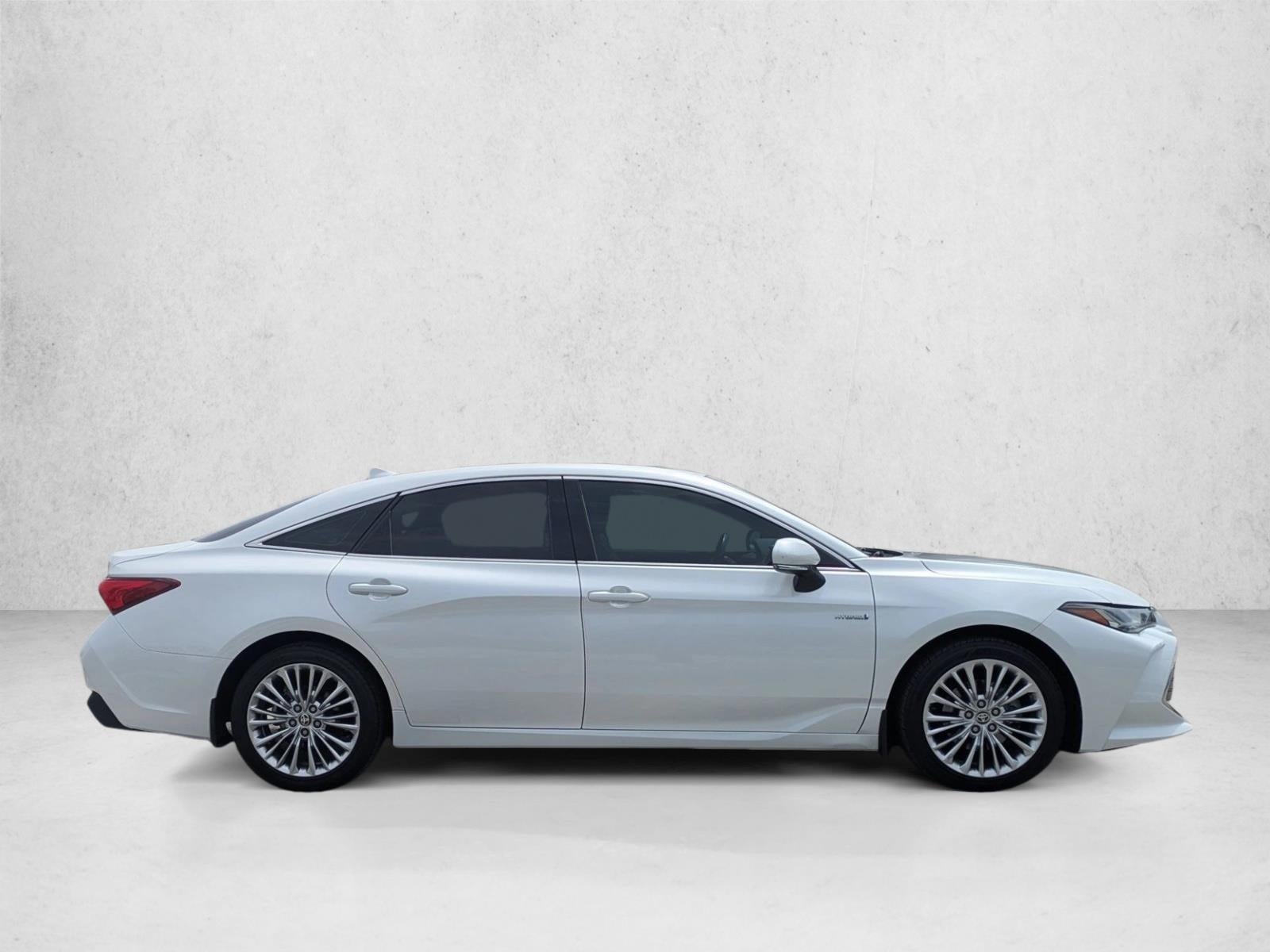 2021 Toyota Avalon Hybrid Limited FWD (Natl)