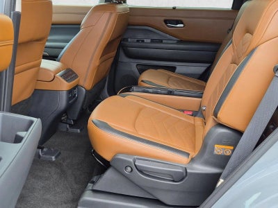2024 Nissan Pathfinder Platinum 2WD