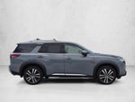 2024 Nissan Pathfinder Platinum 2WD