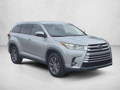 2019 Toyota Highlander XLE V6 FWD (Natl)