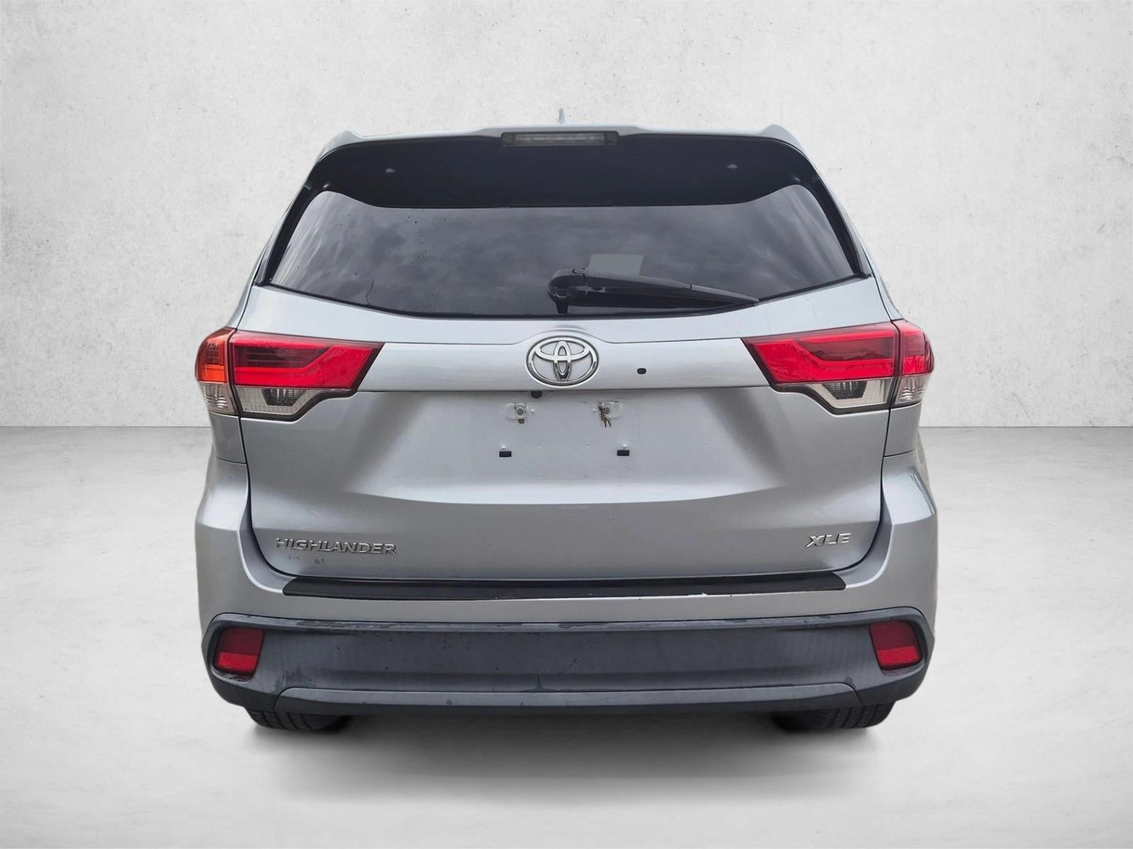 2019 Toyota Highlander XLE V6 FWD (Natl)