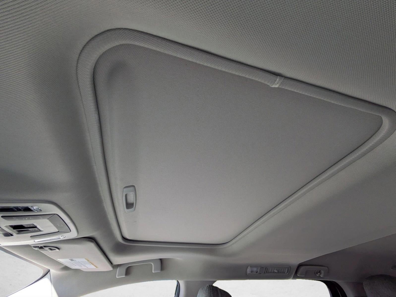 2024 Toyota Sienna XLE FWD 8-Passenger (Natl)