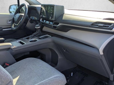 2024 Toyota Sienna XLE FWD 8-Passenger (Natl)