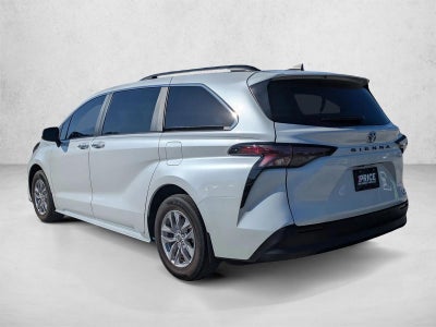 2024 Toyota Sienna XLE FWD 8-Passenger (Natl)
