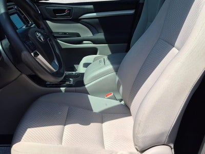 2018 Toyota Highlander LE I4 FWD (Natl)