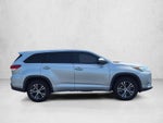 2018 Toyota Highlander LE I4 FWD (Natl)
