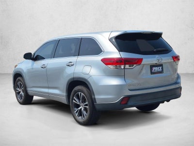 2018 Toyota Highlander LE I4 FWD (Natl)