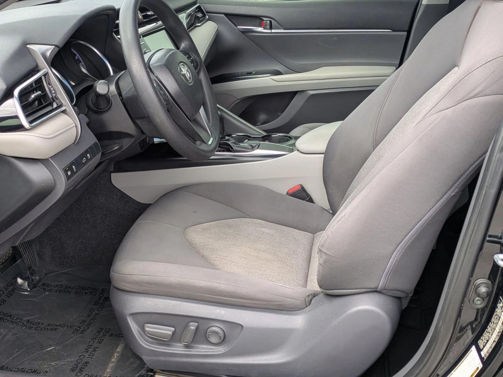 2018 Toyota Camry LE Auto (SE)