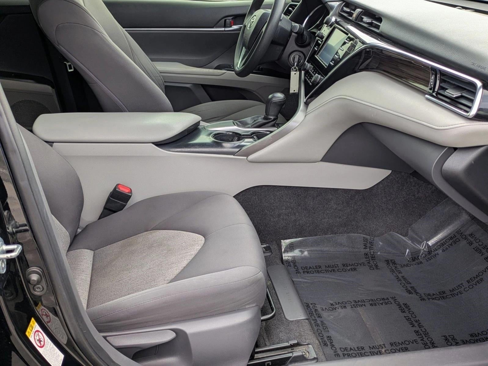 2018 Toyota Camry LE Auto (SE)