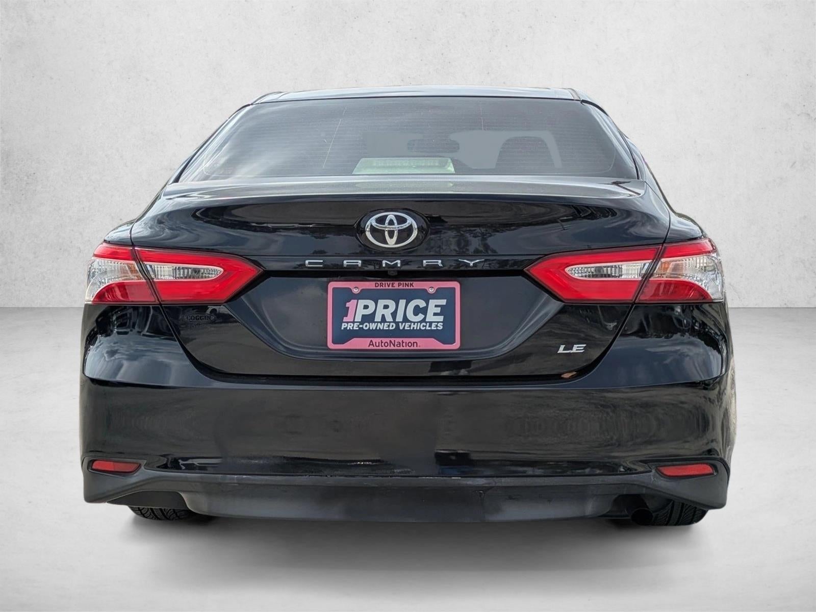 2018 Toyota Camry LE Auto (SE)