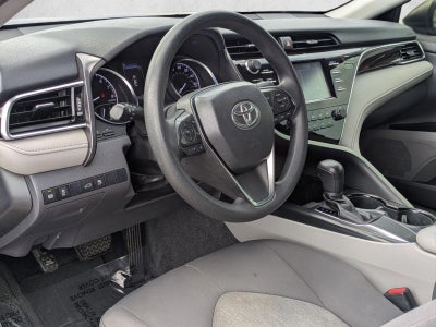 2018 Toyota Camry LE Auto (SE)