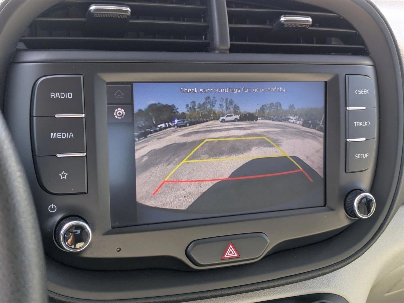 2023 Kia Soul LX IVT