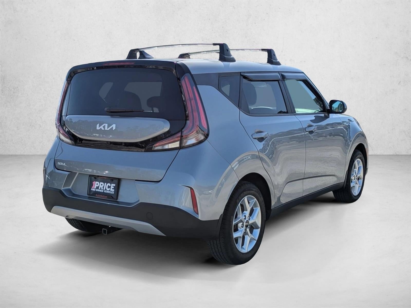 2023 Kia Soul LX IVT