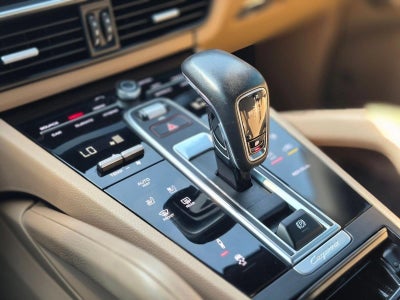 2019 Porsche Cayenne E-Hybrid AWD