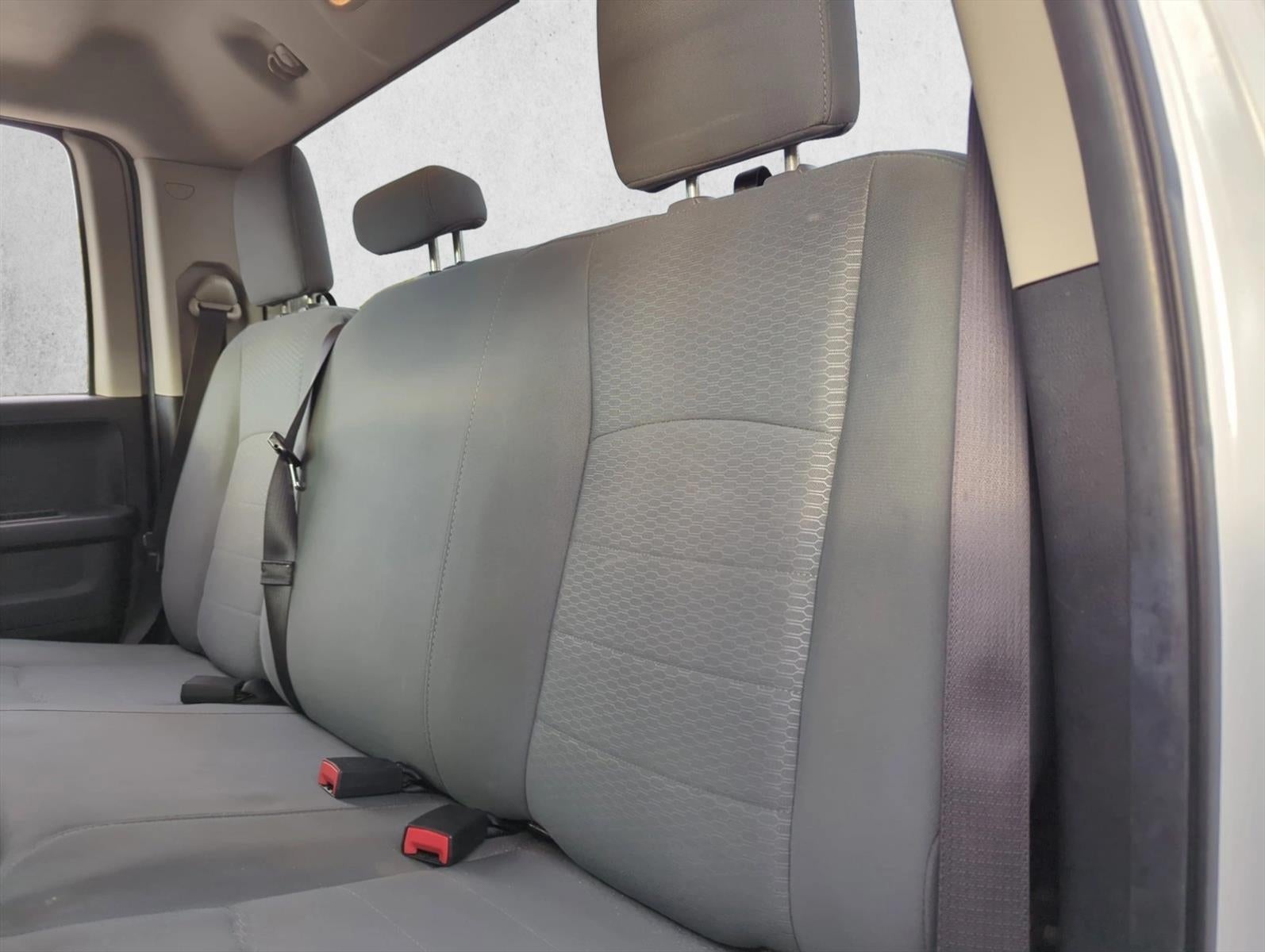 2017 RAM 1500 Express 4x2 Quad Cab 6'4" Box