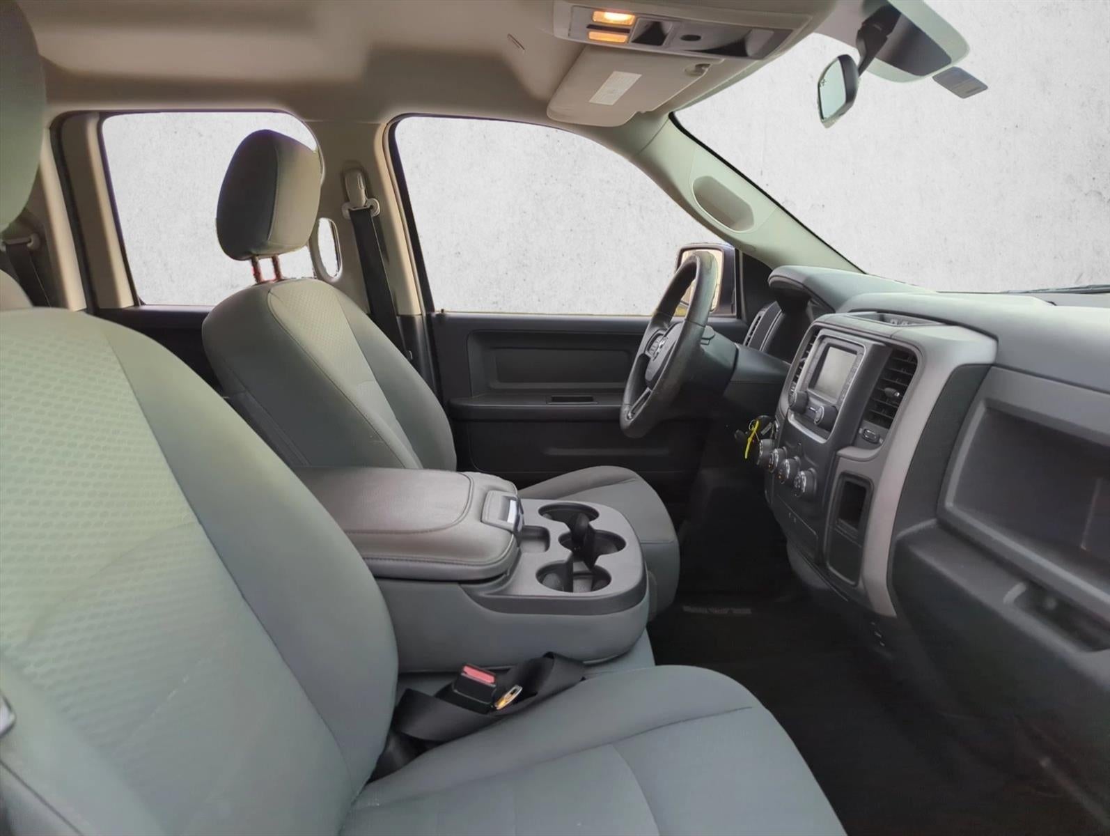 2017 RAM 1500 Express 4x2 Quad Cab 6'4" Box