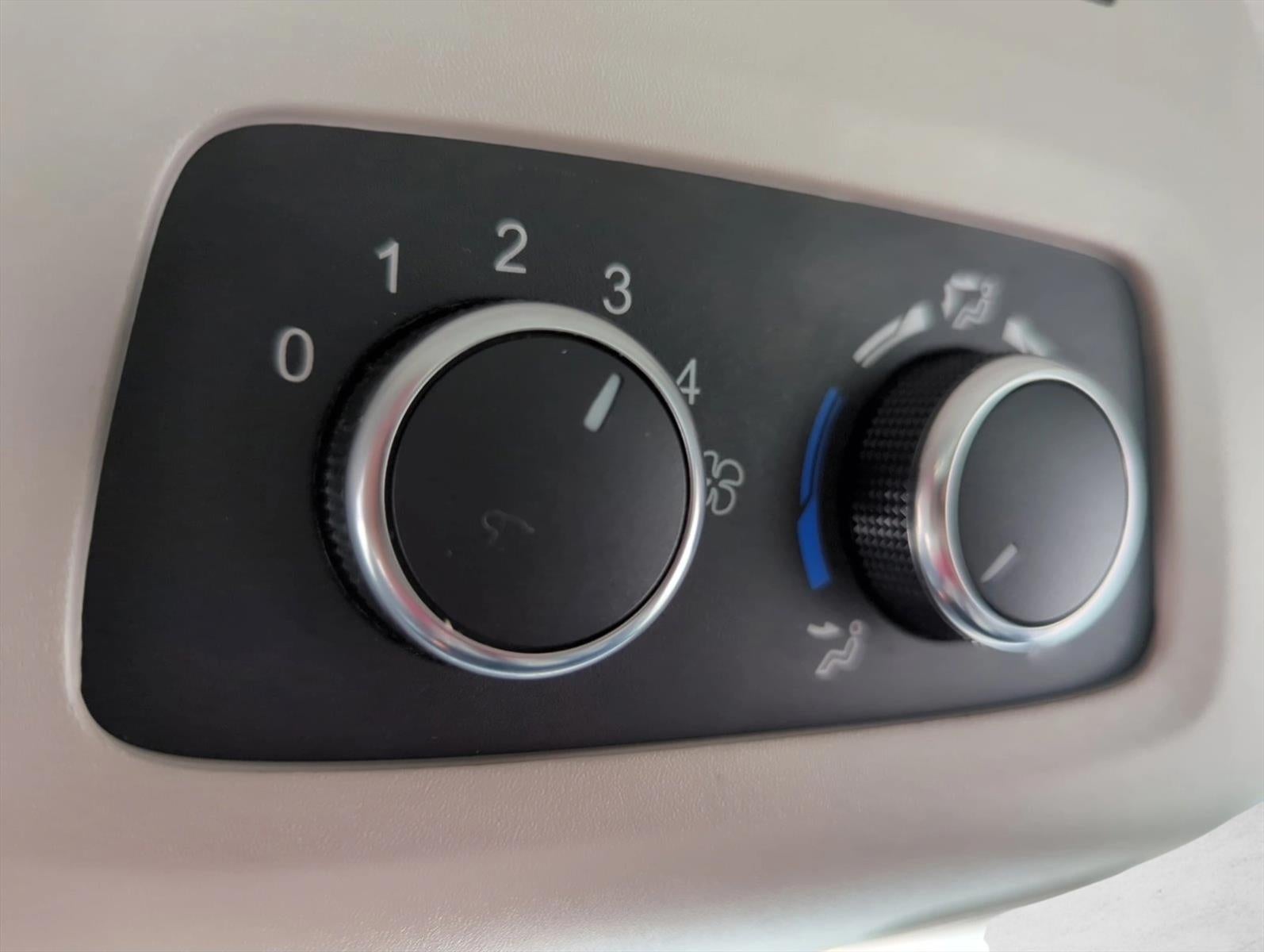 2022 Ford Transit Passenger Wagon T-350 148" Med Roof XLT RWD