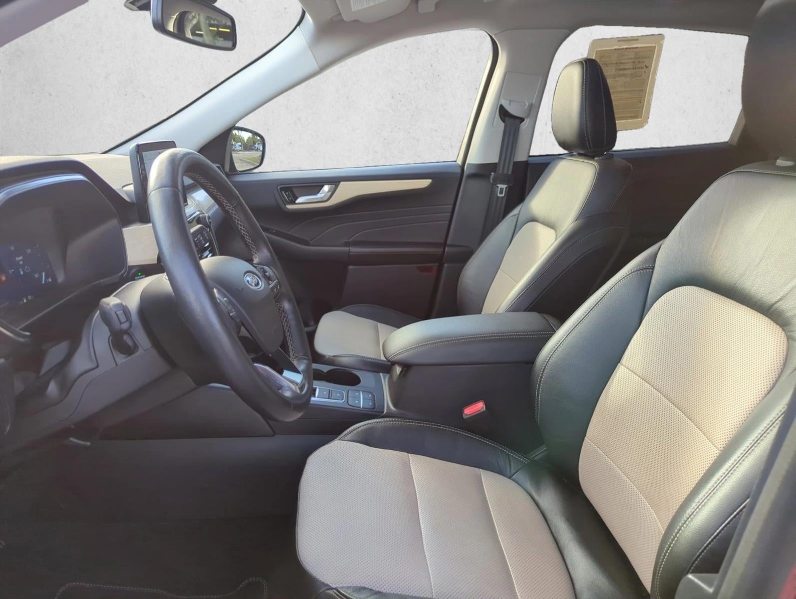 2021 Ford Escape Titanium Plug-In Hybrid FWD