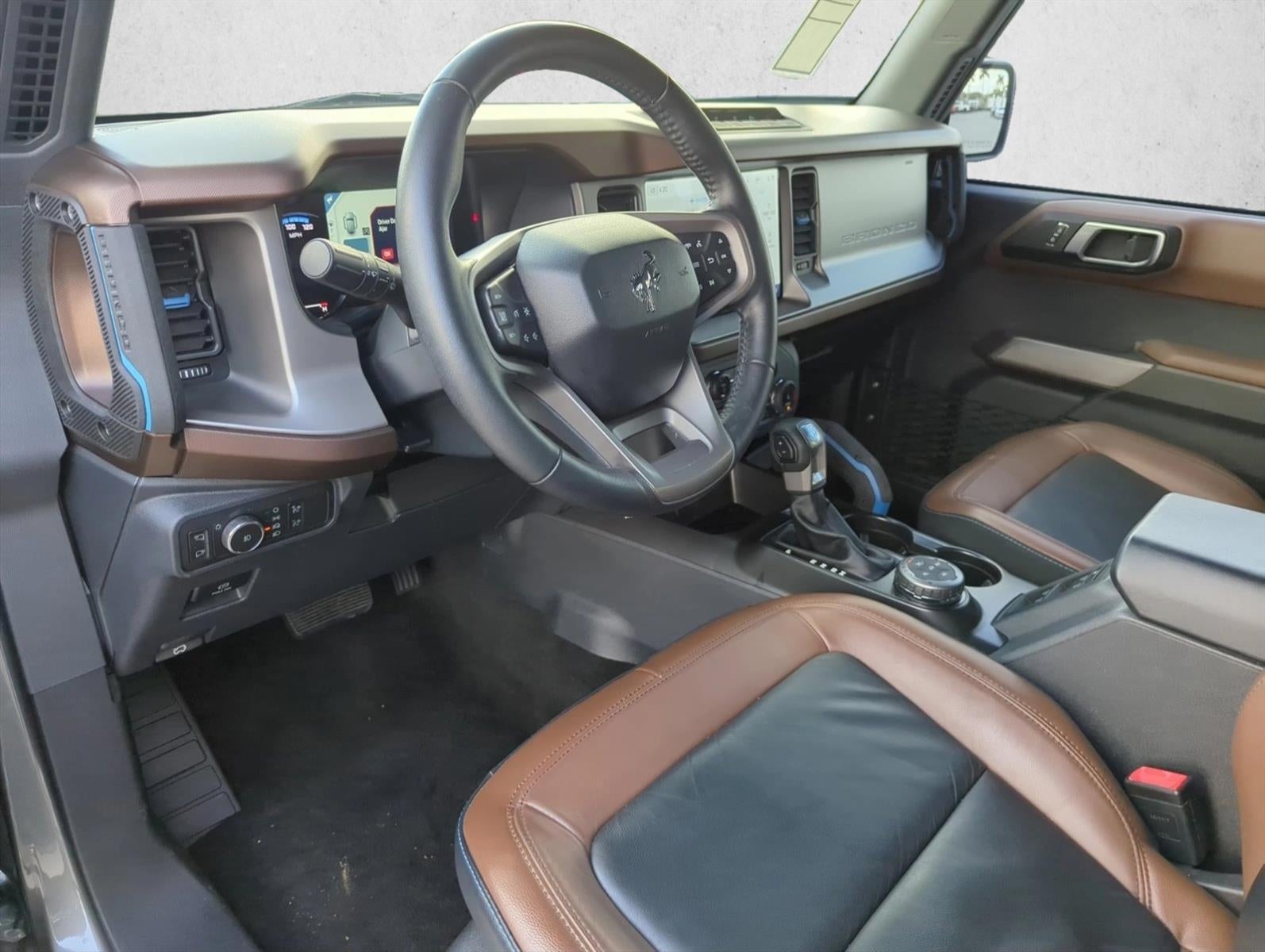 2022 Ford Bronco Outer Banks 4 Door Advanced 4x4