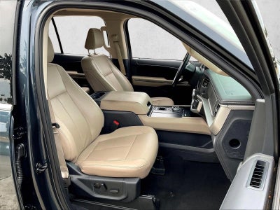 2024 Ford Expedition XLT 4x2