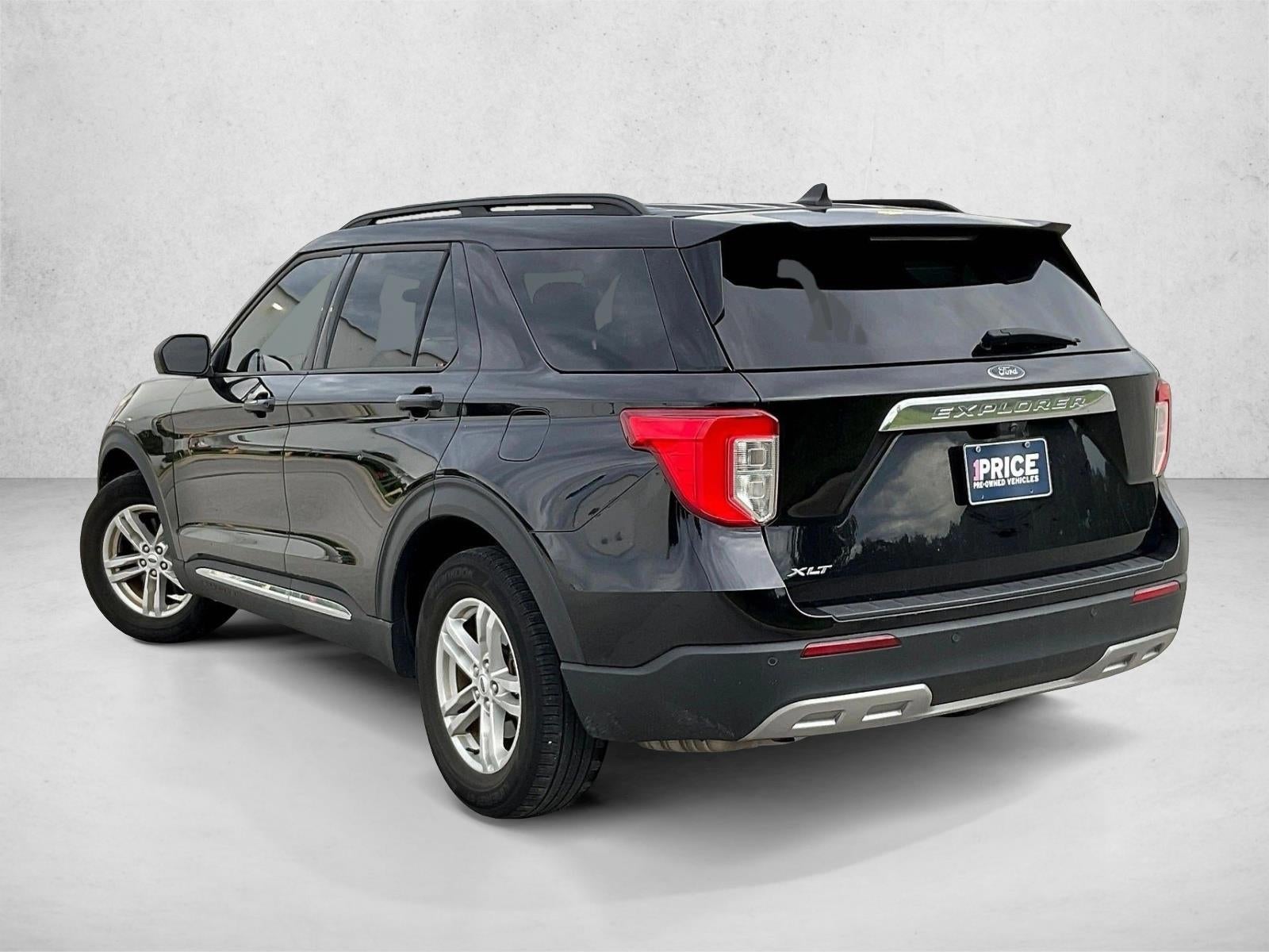 2023 Ford Explorer XLT RWD