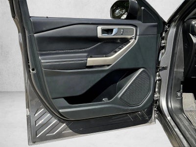 2023 Ford Explorer XLT RWD