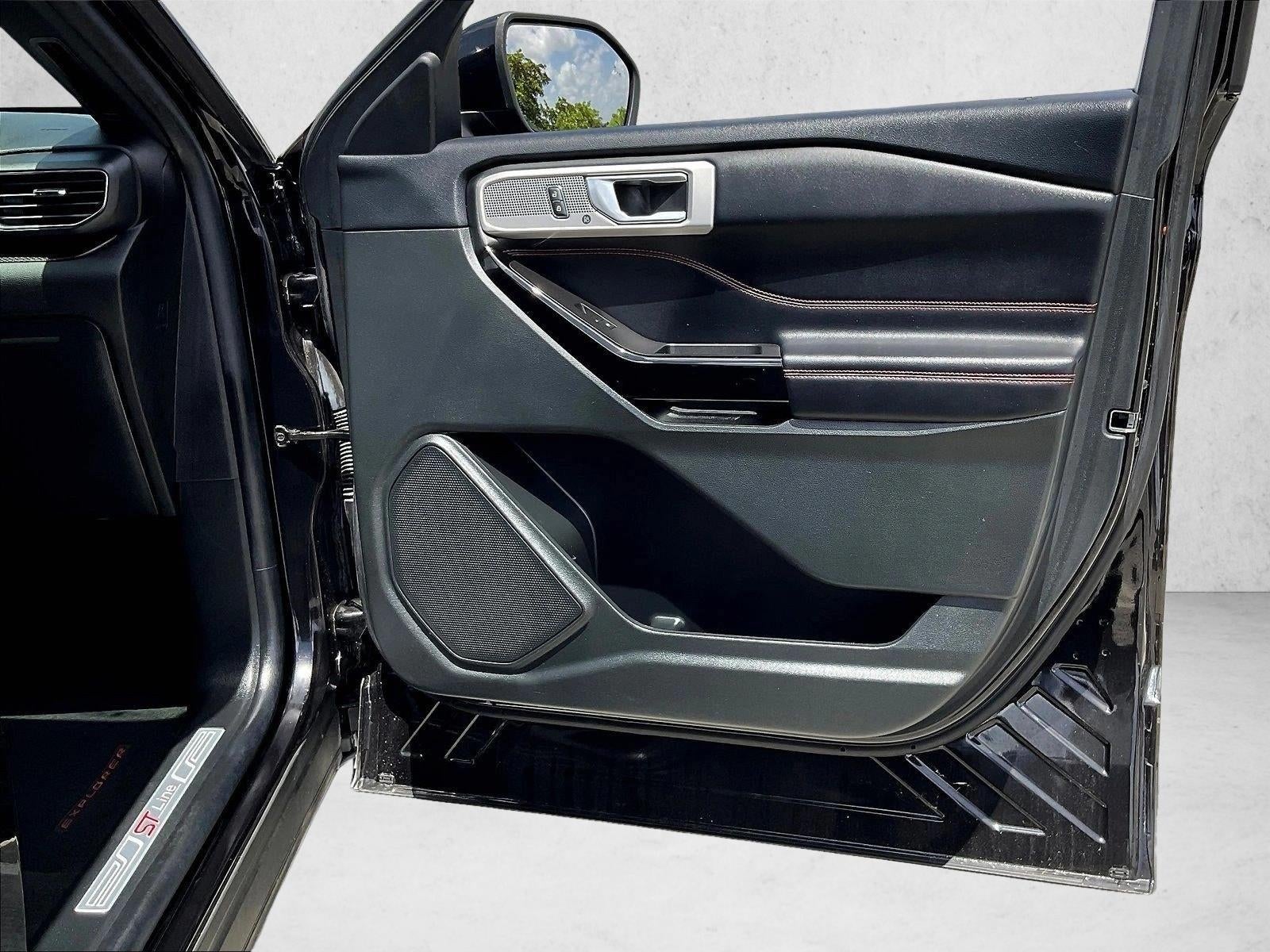2023 Ford Explorer ST-Line RWD