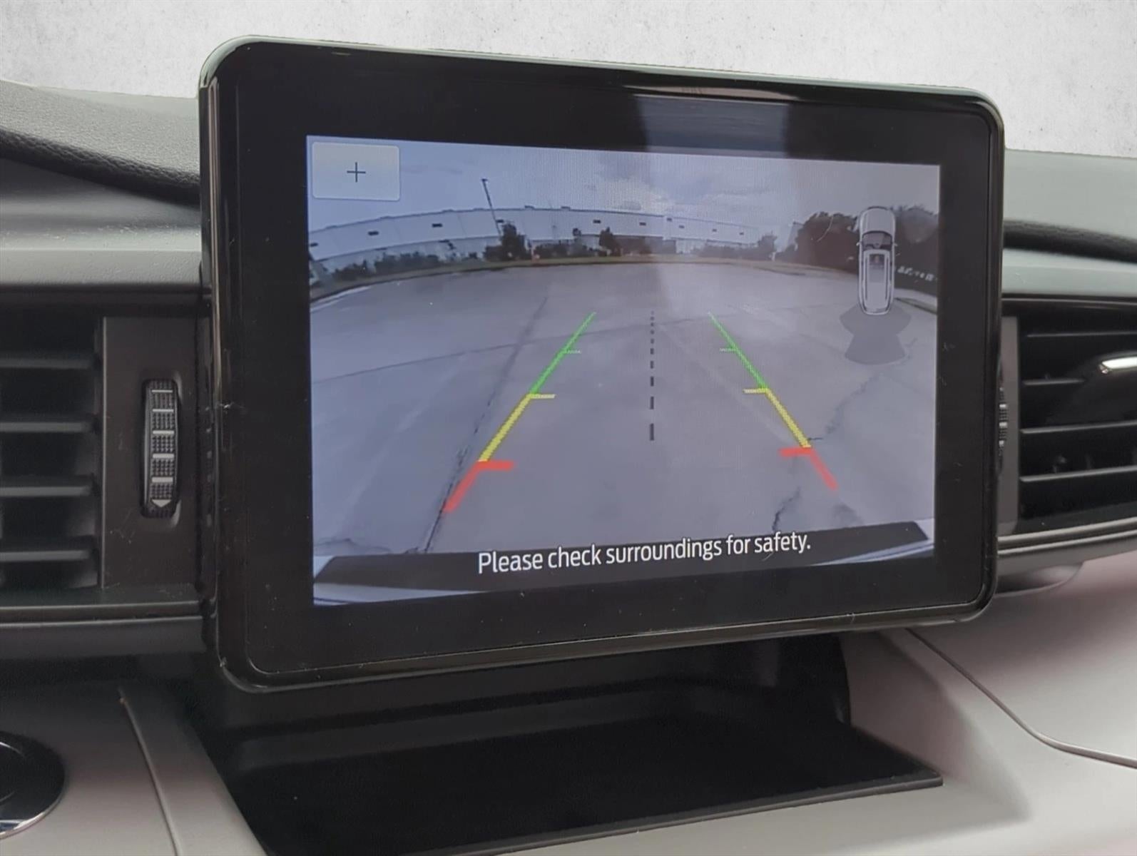 2023 Ford Explorer XLT 4WD