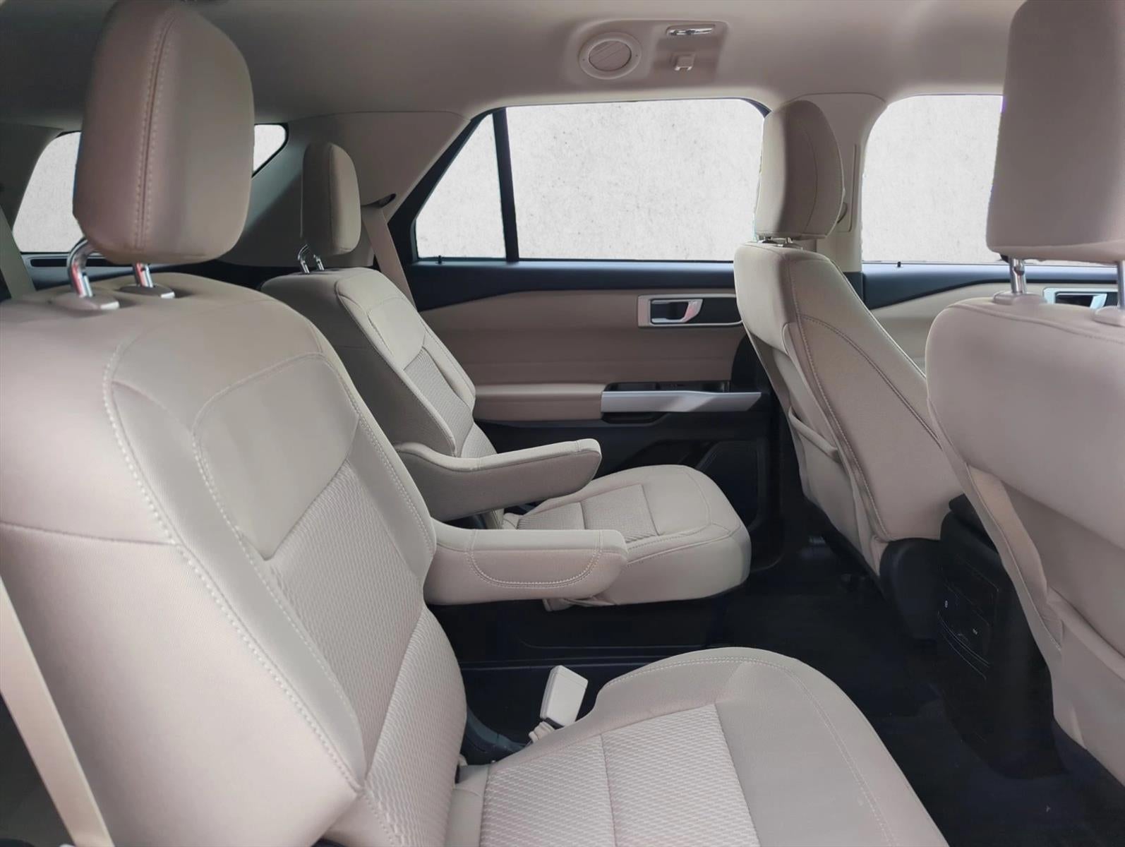 2023 Ford Explorer XLT 4WD