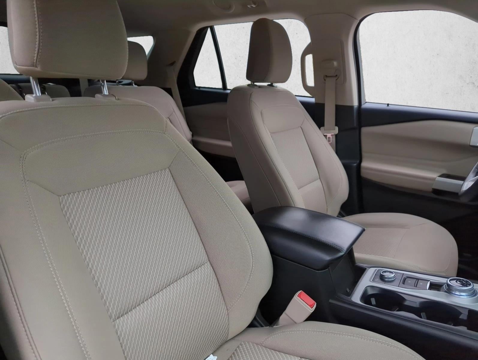 2023 Ford Explorer XLT 4WD