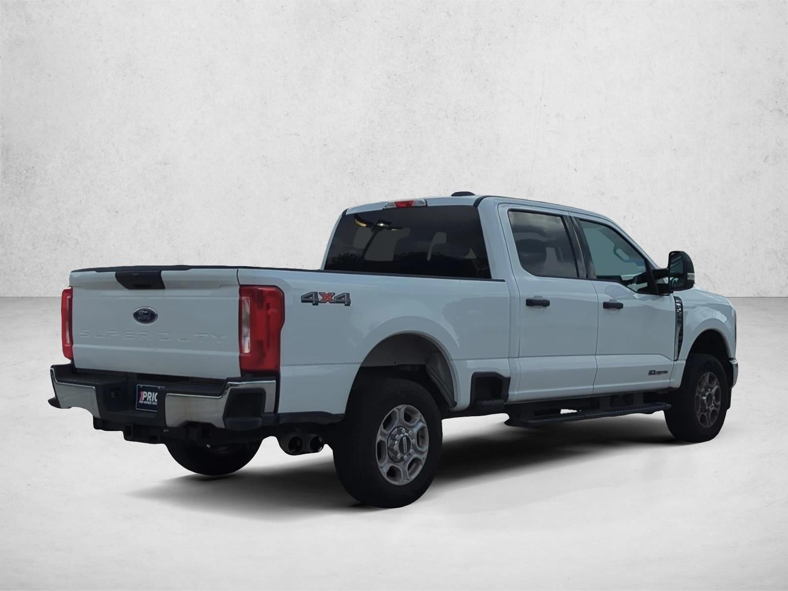 2026 Ford Super Duty F-250 SRW XLT 4WD Crew Cab 6.75' Box