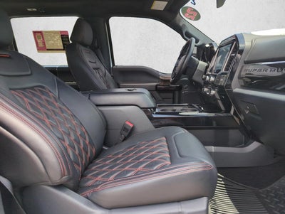 2022 Ford Super Duty F-250 SRW LARIAT 4WD Crew Cab 6.75' Box