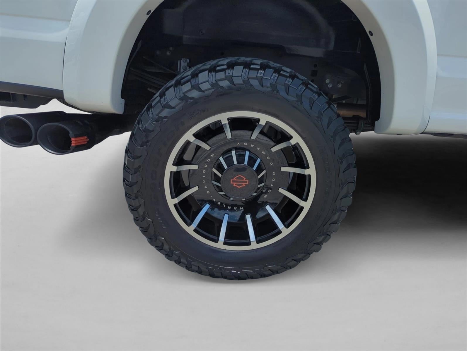 2022 Ford Super Duty F-250 SRW LARIAT 4WD Crew Cab 6.75' Box