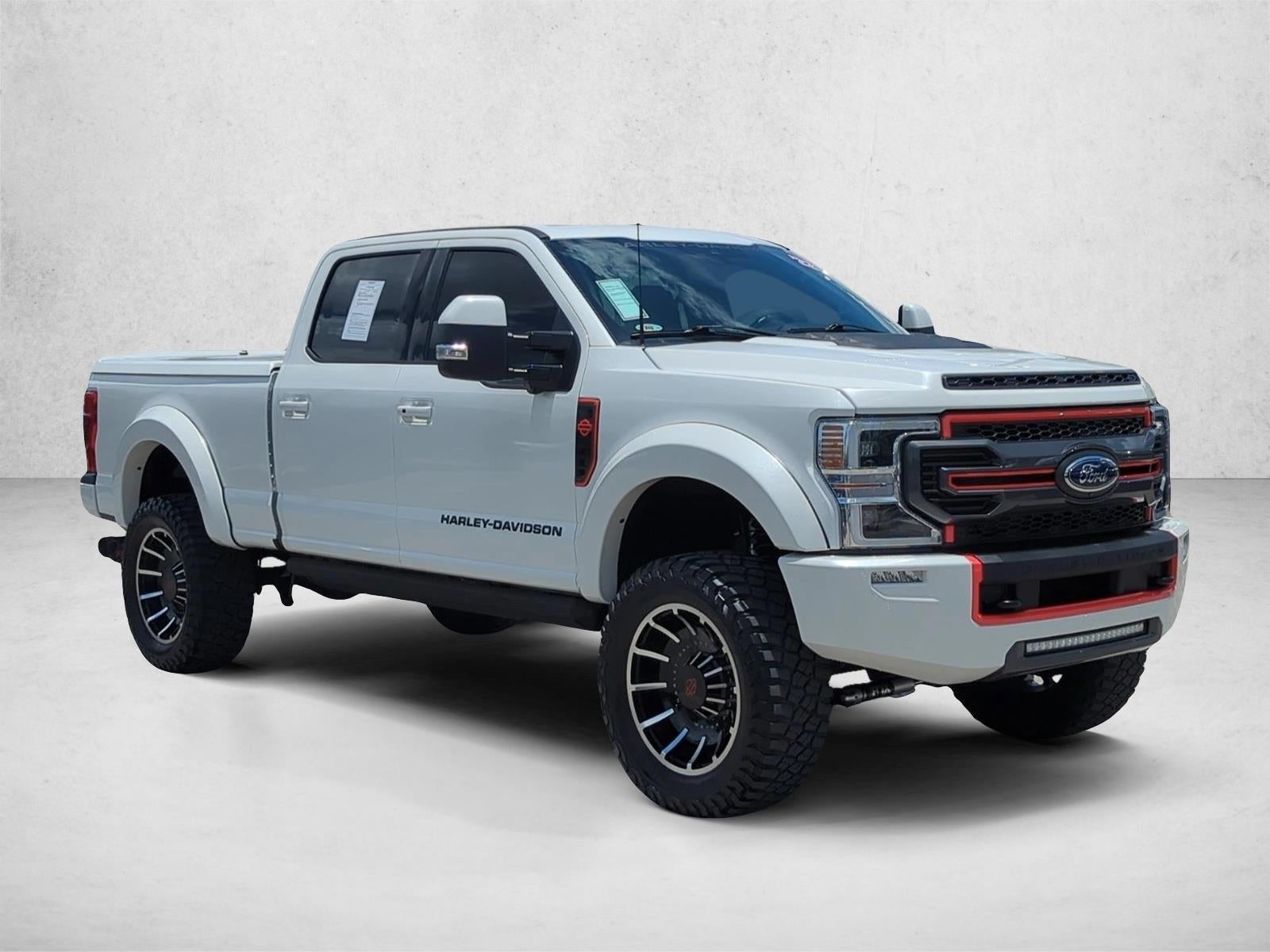 2022 Ford Super Duty F-250 SRW LARIAT 4WD Crew Cab 6.75' Box