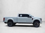 2022 Ford Super Duty F-250 SRW LARIAT 4WD Crew Cab 6.75' Box