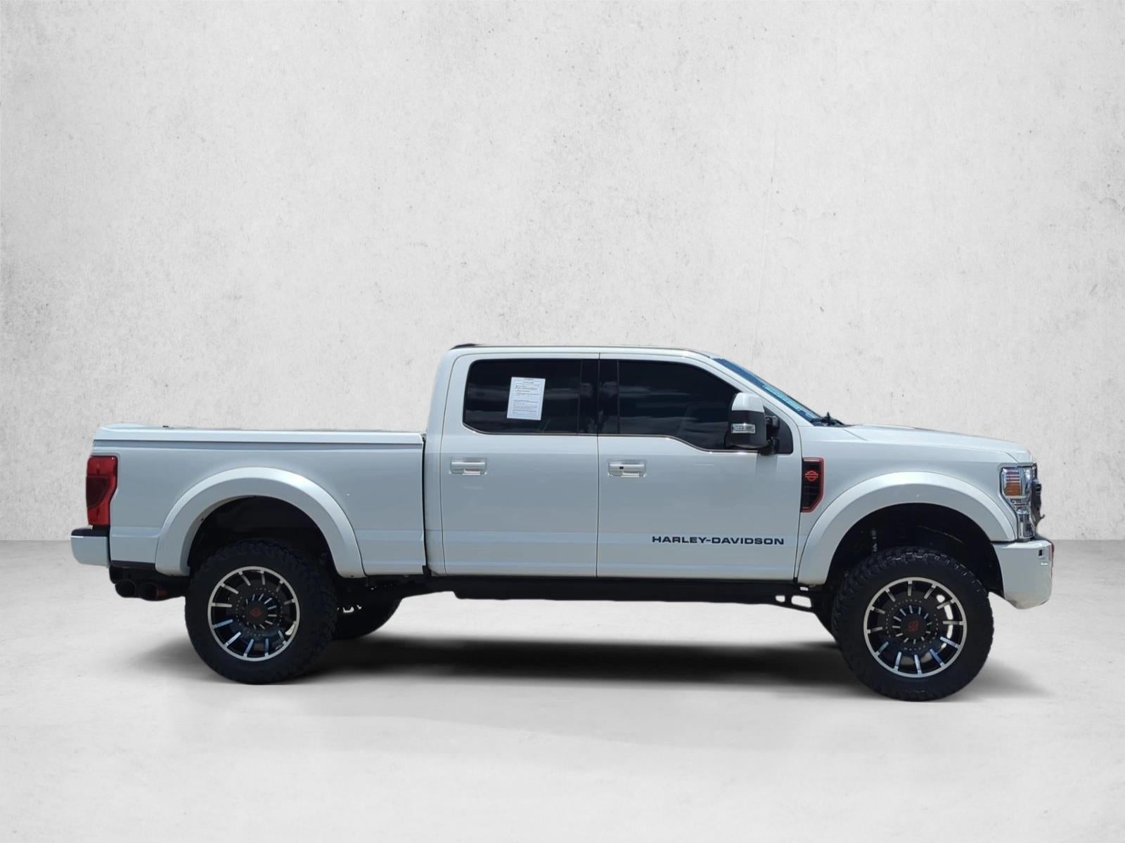 2022 Ford Super Duty F-250 SRW LARIAT 4WD Crew Cab 6.75' Box
