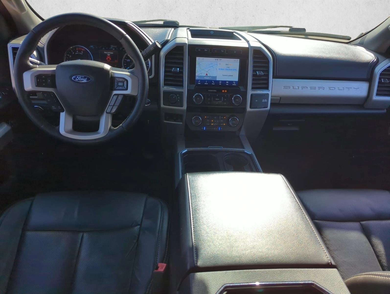 2020 Ford Super Duty F-450 DRW LARIAT 4WD Crew Cab 8' Box