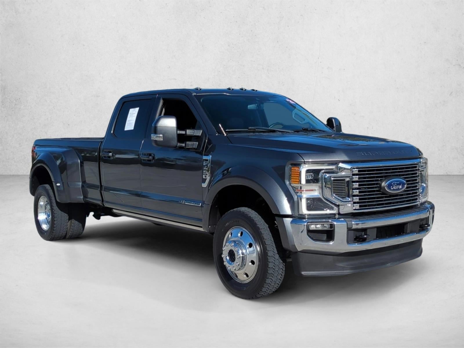 2020 Ford Super Duty F-450 DRW LARIAT 4WD Crew Cab 8' Box