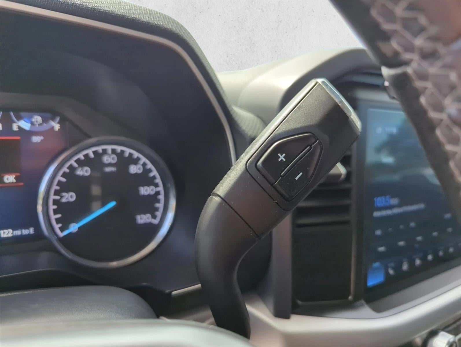 2023 Ford F-150 XLT 2WD SuperCrew 5.5' Box