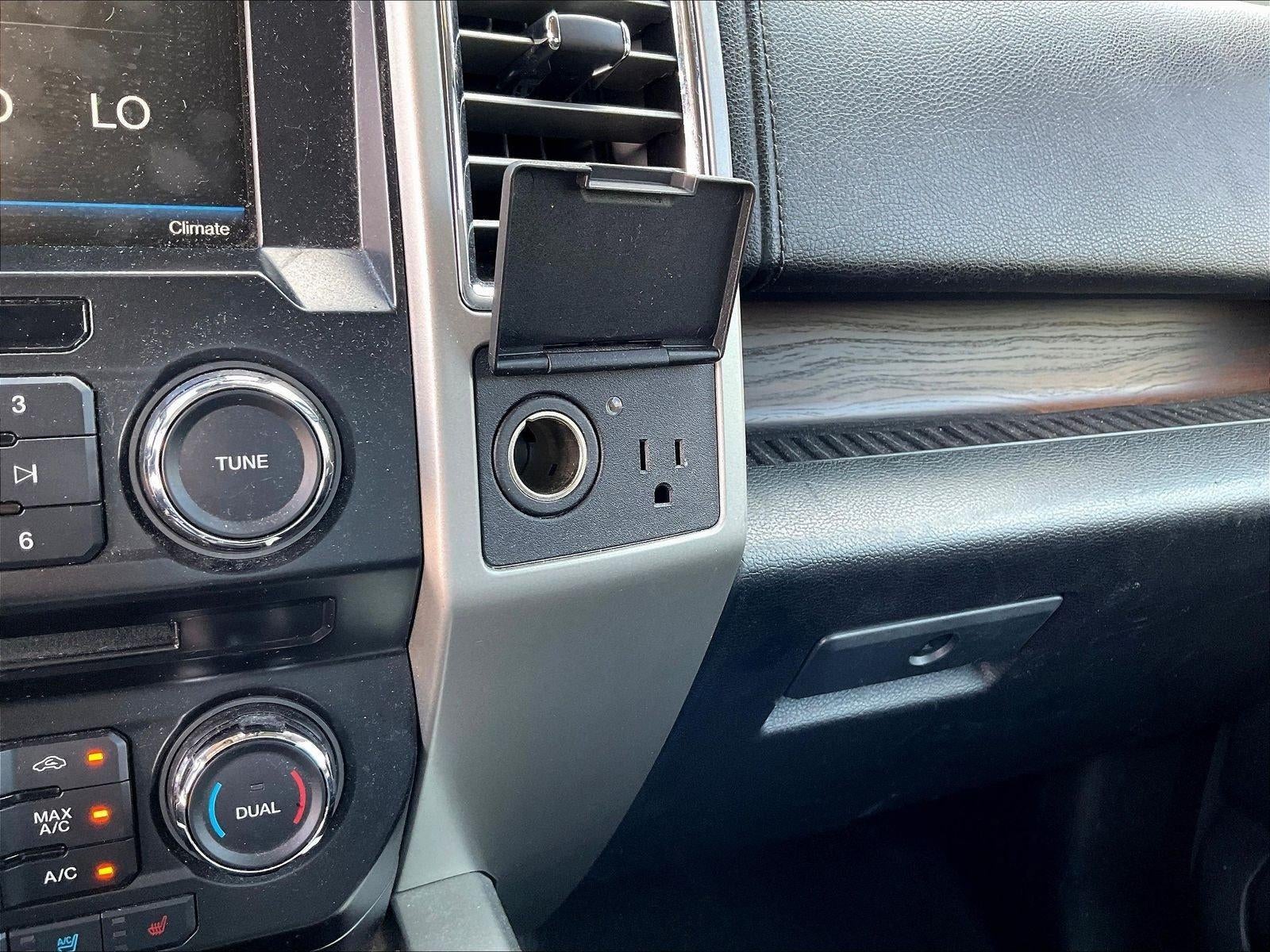 2015 Ford F-150 2WD SuperCrew 5-1/2 Ft Box Lariat