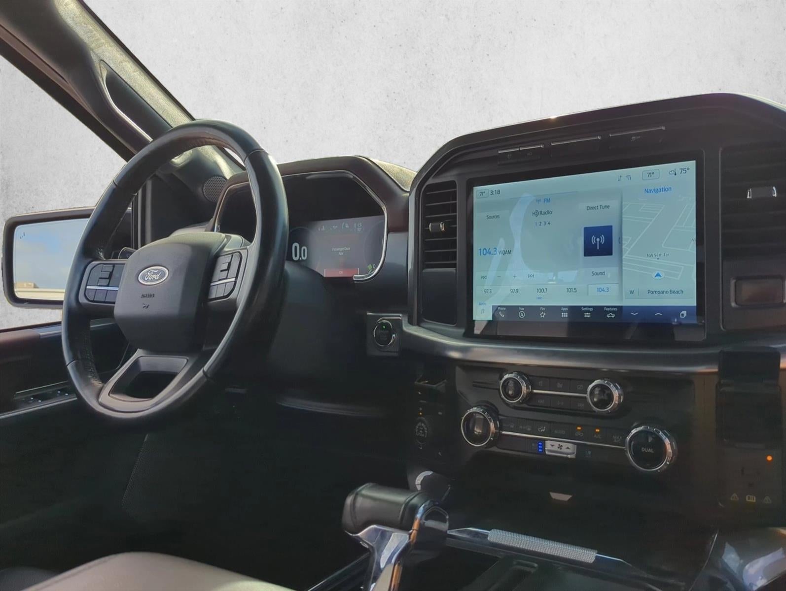 2022 Ford F-150 LARIAT 4WD SuperCrew 5.5' Box