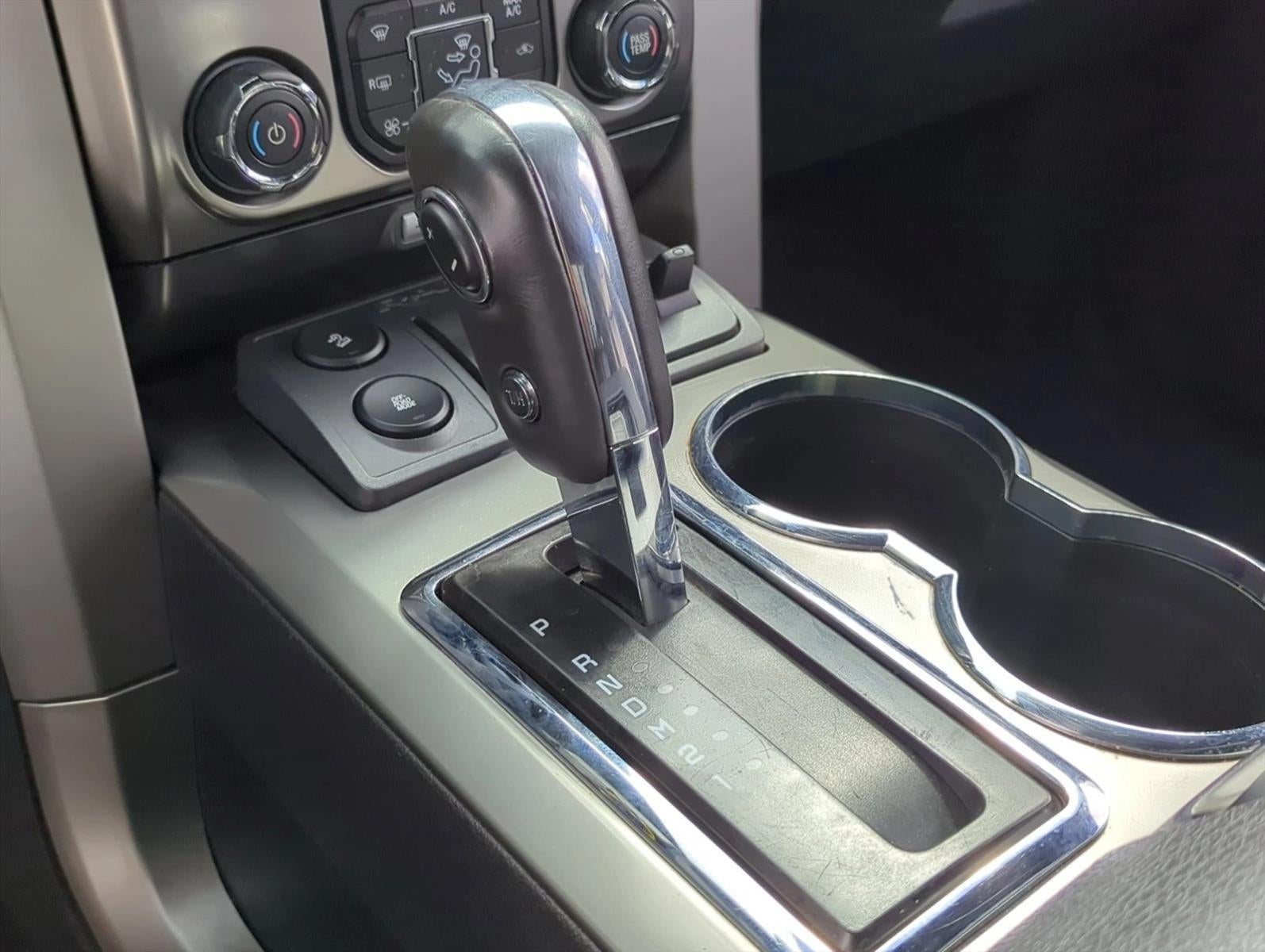 2013 Ford F-150 4WD SuperCrew 5-1/2 Ft Box SVT Raptor