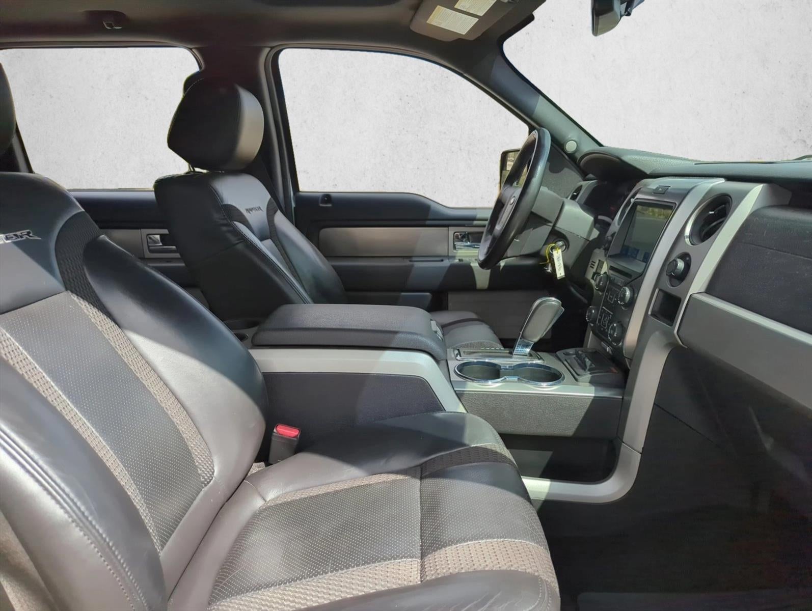 2013 Ford F-150 4WD SuperCrew 5-1/2 Ft Box SVT Raptor