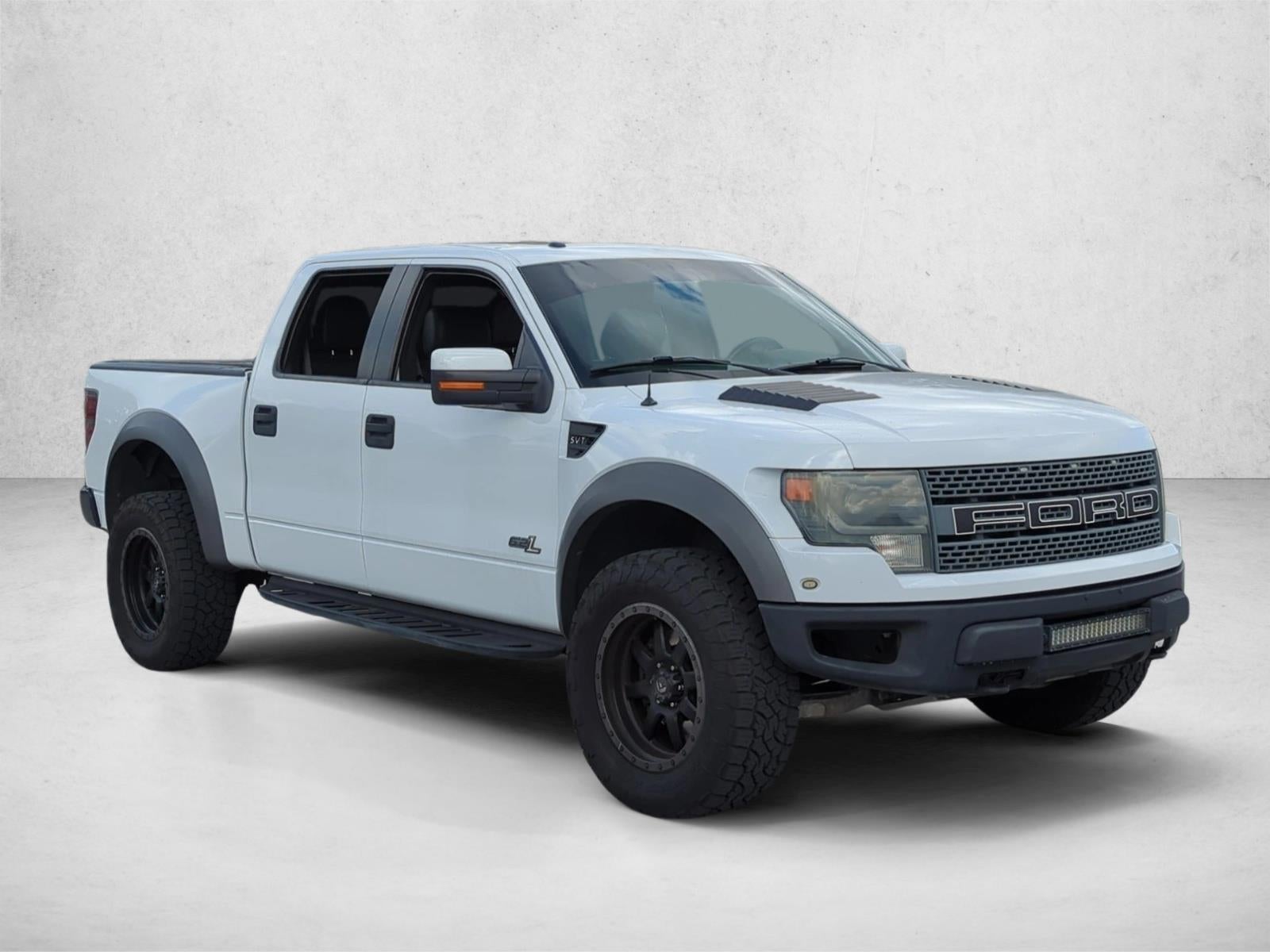 2013 Ford F-150 4WD SuperCrew 5-1/2 Ft Box SVT Raptor