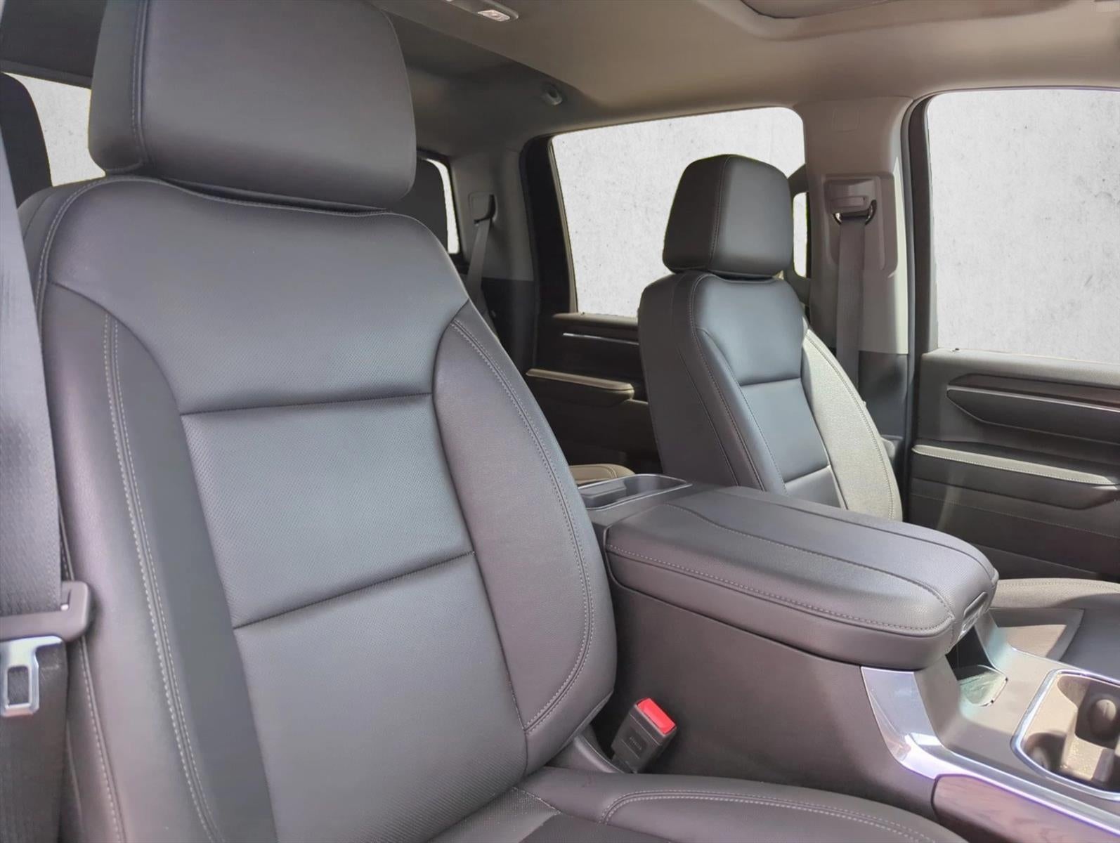 2025 GMC Sierra 2500 HD Crew Cab Standard Box 4-Wheel Drive SLT