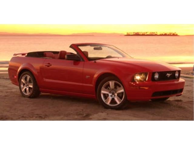 2005 Ford Mustang Deluxe