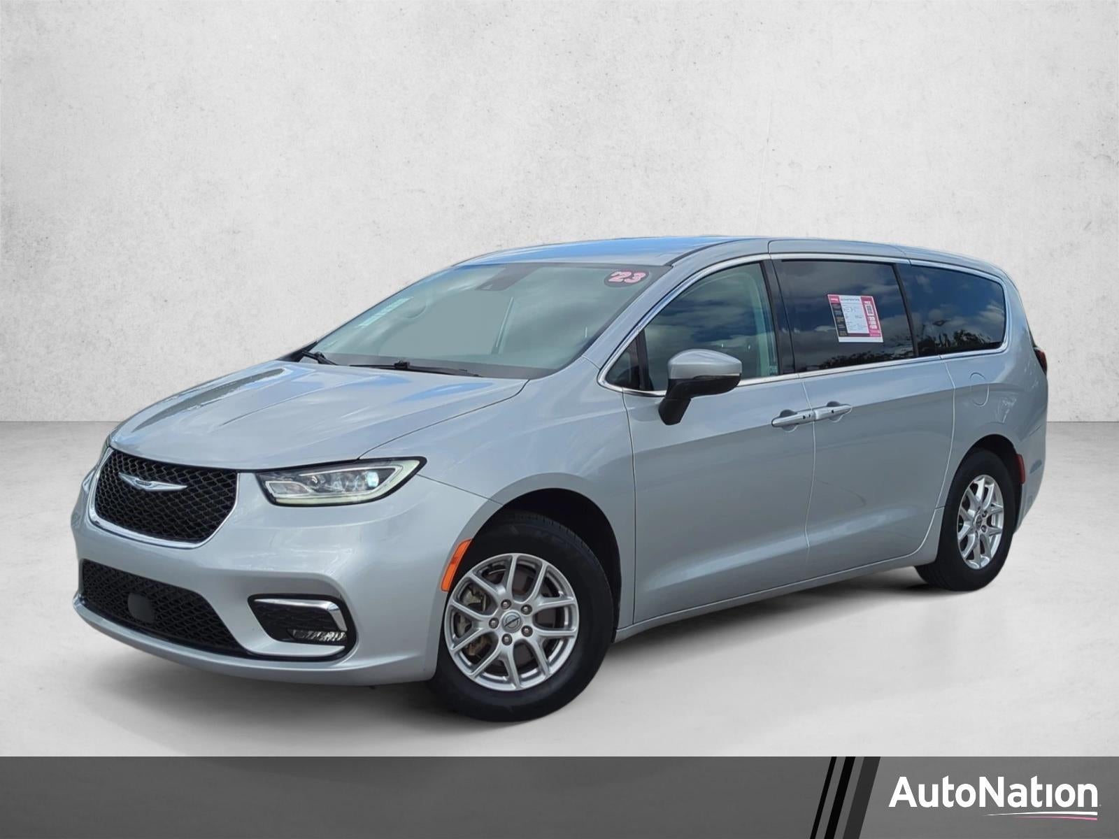 2023 Chrysler Pacifica Touring L FWD