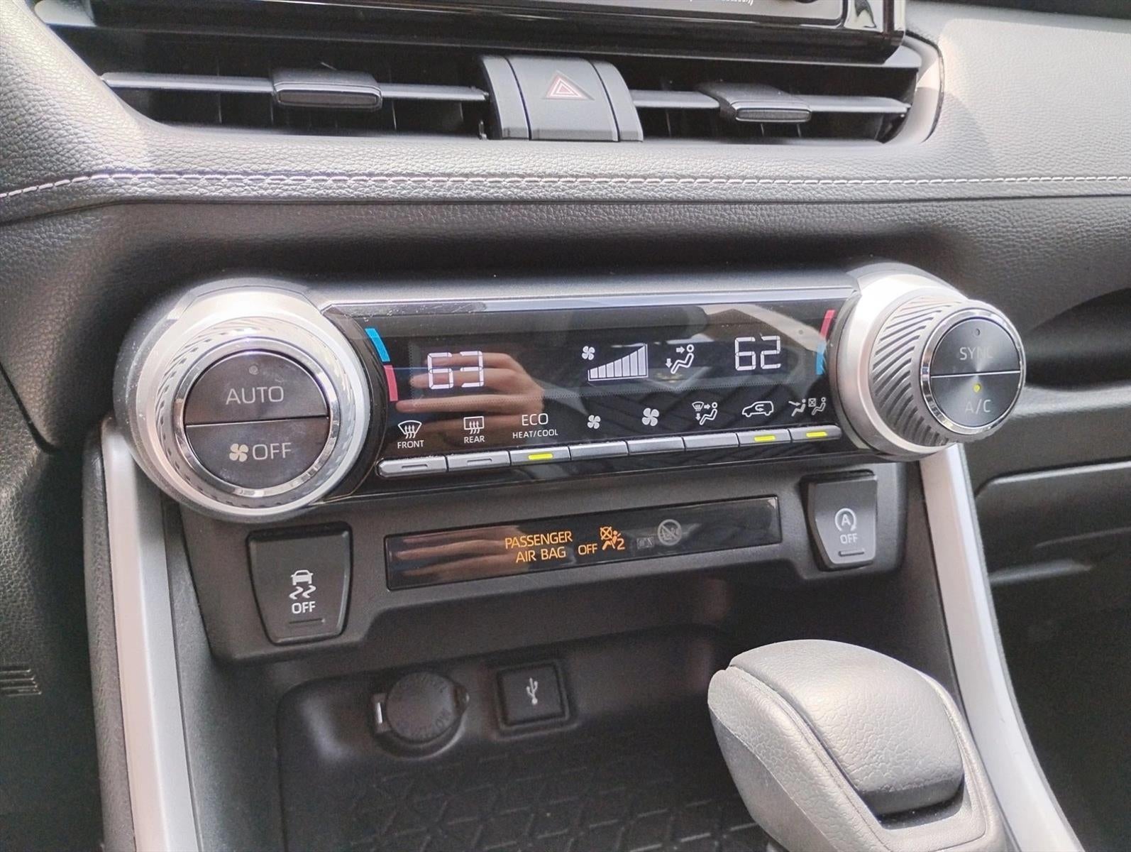 2021 Toyota RAV4 XLE FWD (GS)