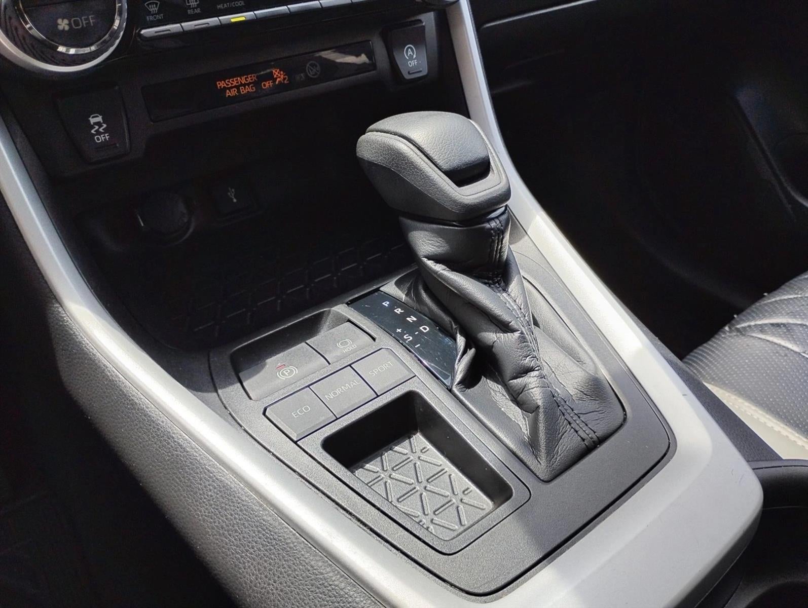 2021 Toyota RAV4 XLE FWD (GS)